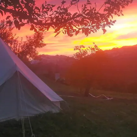 Tipi Zelt Mit Bergsicht Lyxtält *