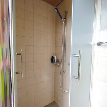 Tente de luxe Tipi Zelt Mit Bergsicht Fahrni